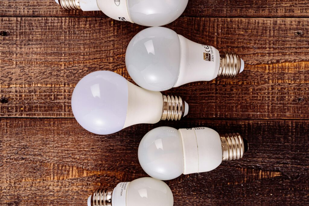 Ledlampen: Hoeveel bespaar je nu écht? Ledlampen: Hoeveel bespaar je nu écht?
